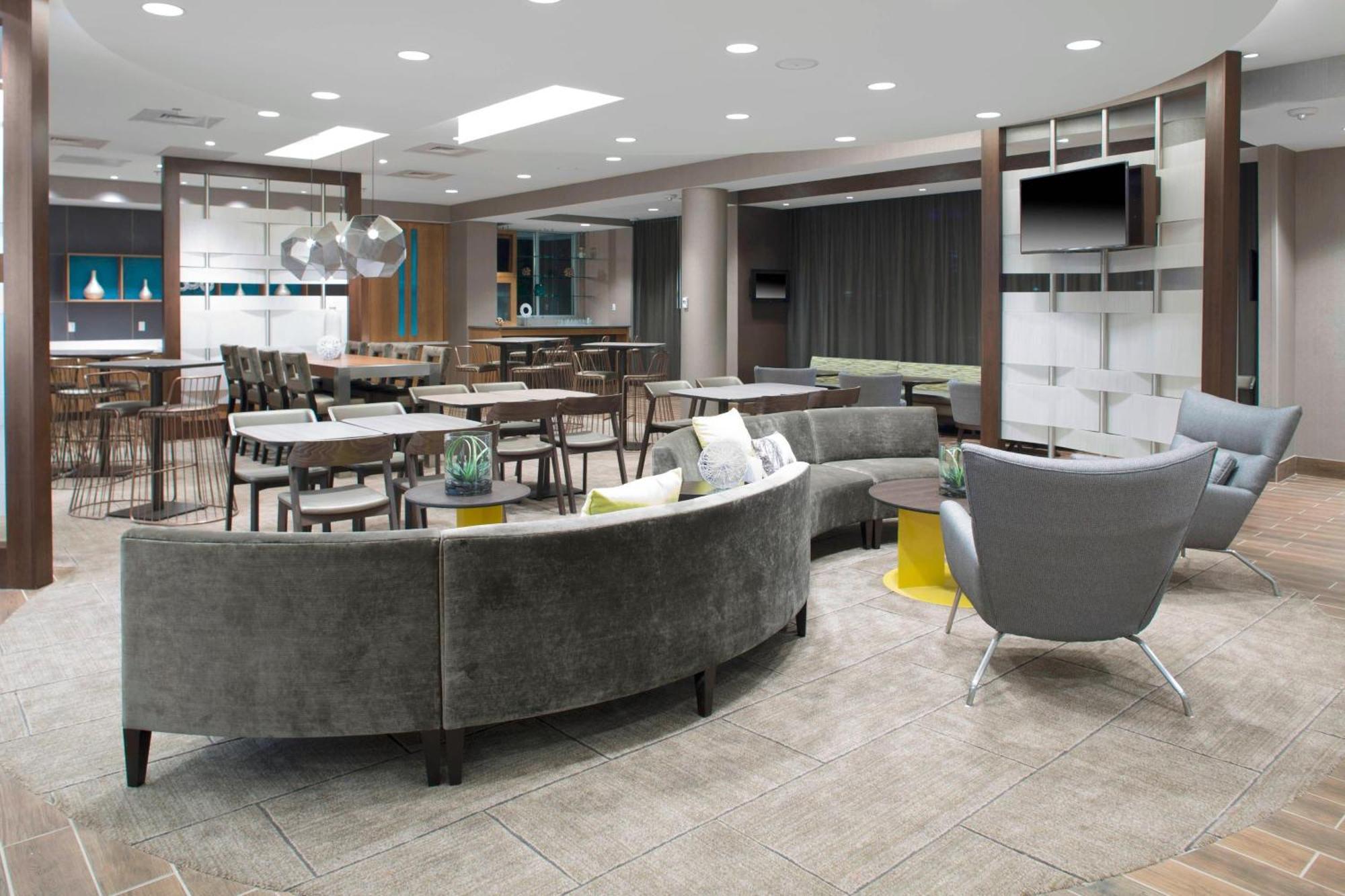 Springhill Suites By Marriott Kansas City Lenexa/City Center Bagian luar foto